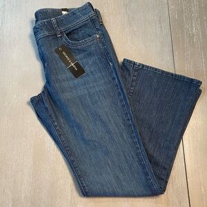 George & Martha plus size Women’s Alina dark blue flare leg Jeans size 16. New